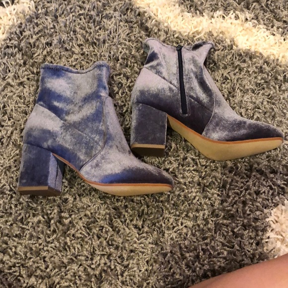 LOFT Shoes - Brand new loft velvet booties